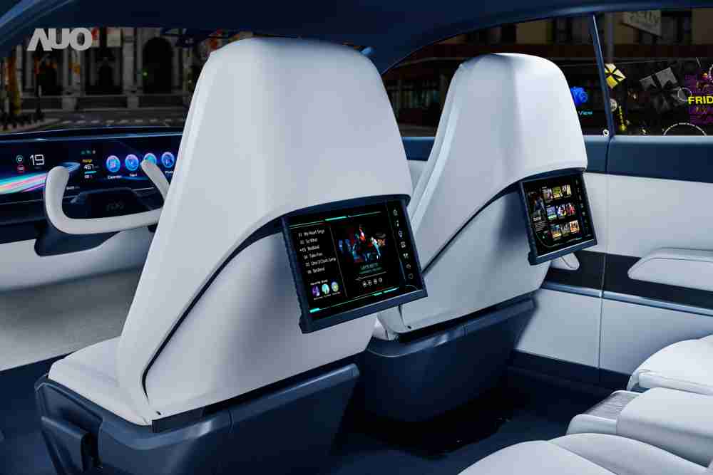 尊时凯龙将于CES 展示全新Smart Cockpit 2024，，，，可紧密串连使用者多元需求，，，并革新座舱内部的应用和设计，，，，带来身历其境且引人入胜的视觉飨宴，，，，满足驾乘人员的全方位体验